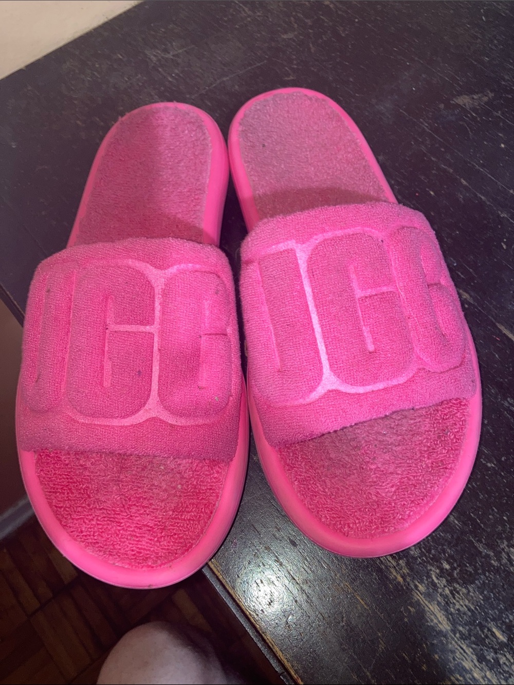 Womens Ugg slides